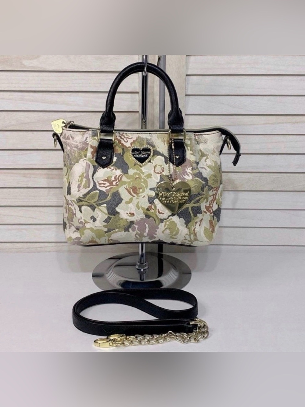 Betsey Johnson New York Floral Shoulder Bag PRICE FIRM
